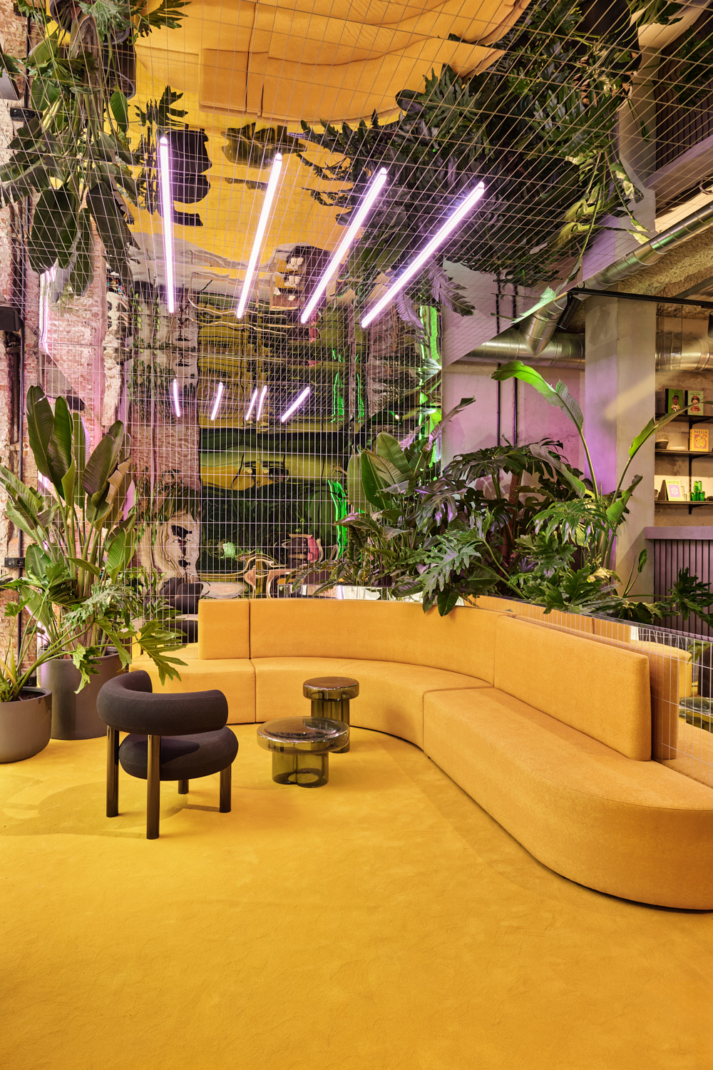 後現代風｜Lynk & Co Madrid
